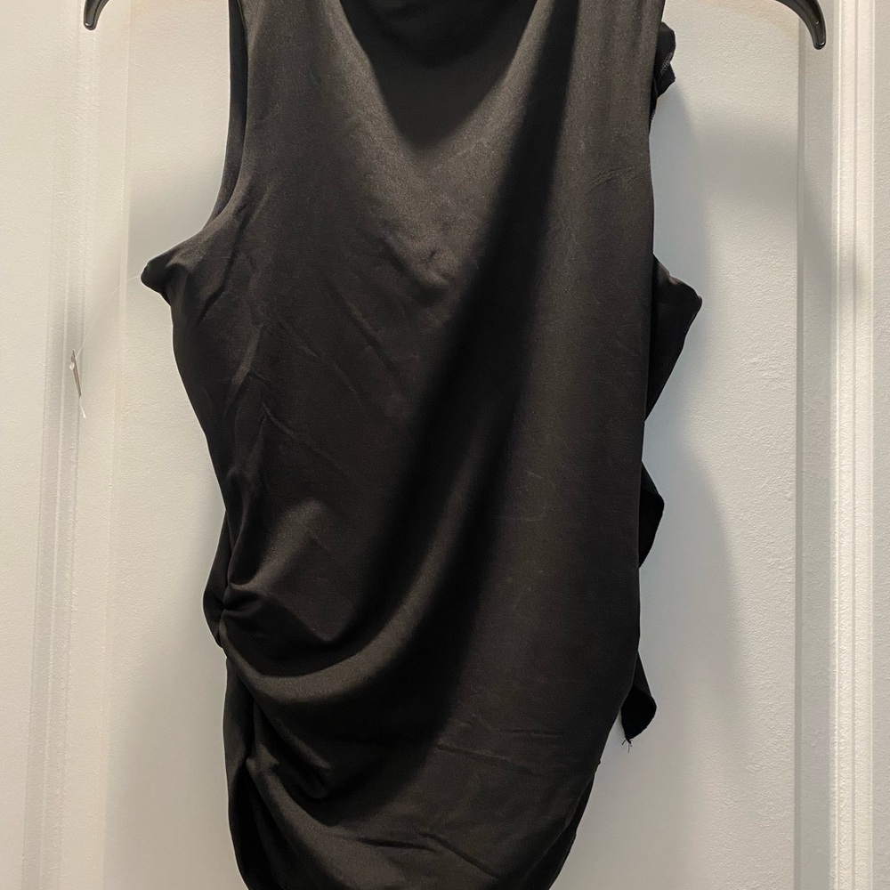 New With Tag No Boundaries Black Top Size S - Picture 4 of 10